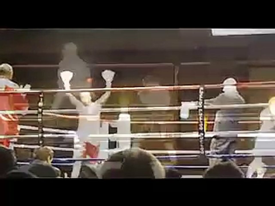 Episode 9 : A Night At The Fights
