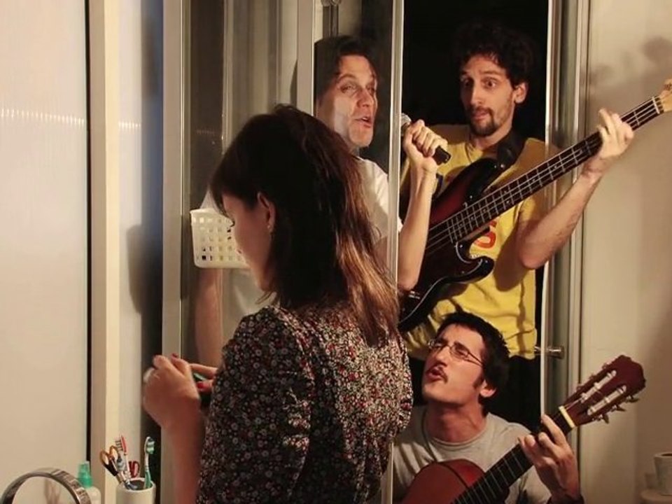 Deux Gars Chez Vous - Ils vont décrasser vos oreilles