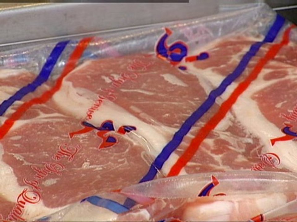 Bacon and sausages 'raise heart disease risk'