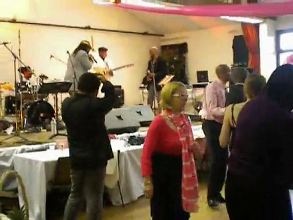 mariage Anne-So Angelo sur la piste de danse