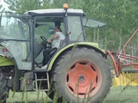 claas axos 340 avec andainer pottinger