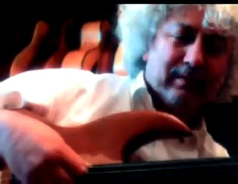 Erkan Oğur :Pencereden Kar Geliyor