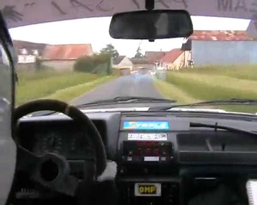 Rallye vallée du cher 2010 chicane  es9 205 GTI n°54 F2013