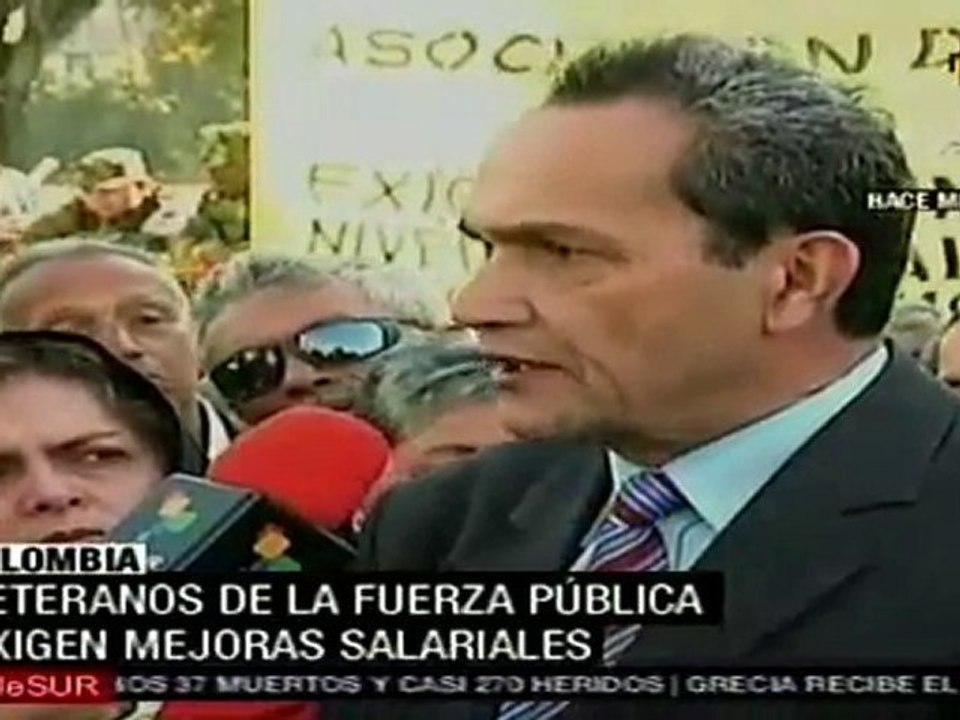 Veteranos de la fuerza pública de Colombia exigen mejoras s
