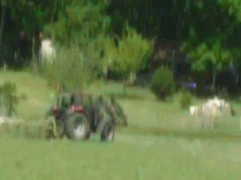 mc cormick avec faneuse claas part.1