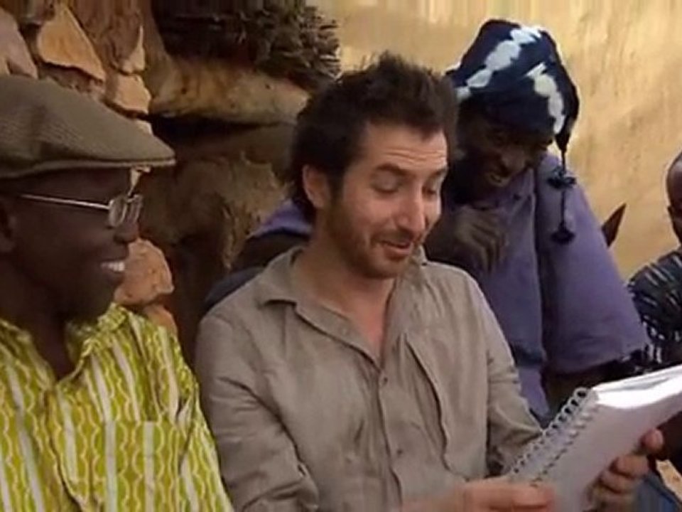 Edouard Baer - Impro chez les Dogons