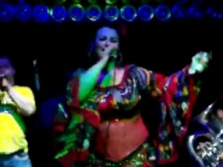 MOJİLO CHİNDİLO - Arzu Bozkurt / Koçani Orkestar'la Birlikte