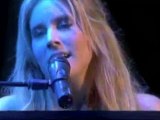 Lucie Silvas - The Same Side(Live+at+Paradiso)HD