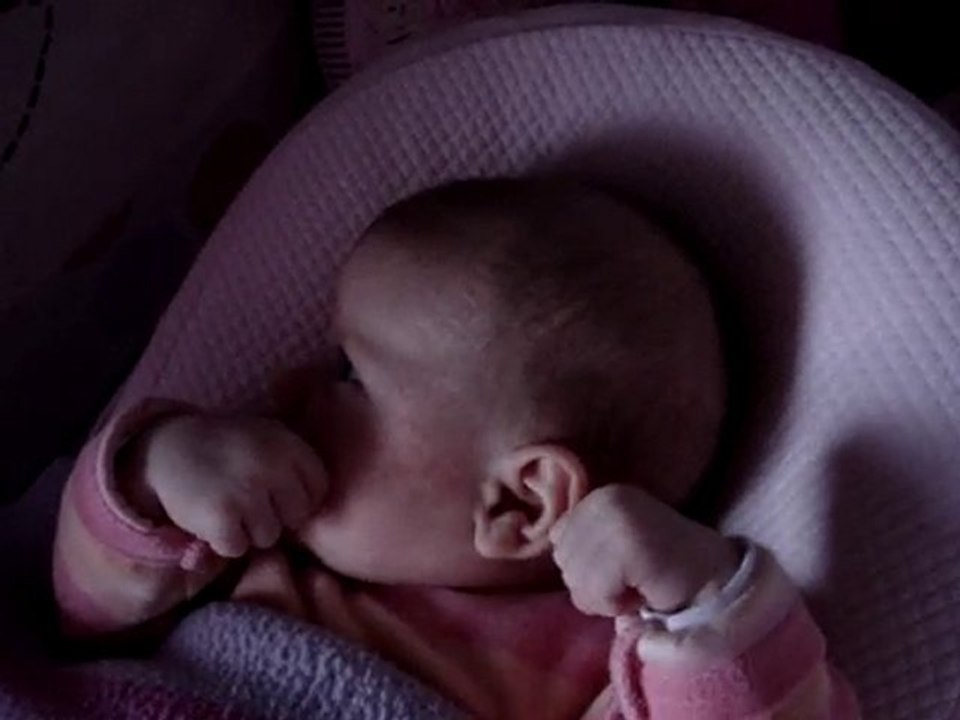 Emilie le 16 janvier 2010... 2 mois et demi...