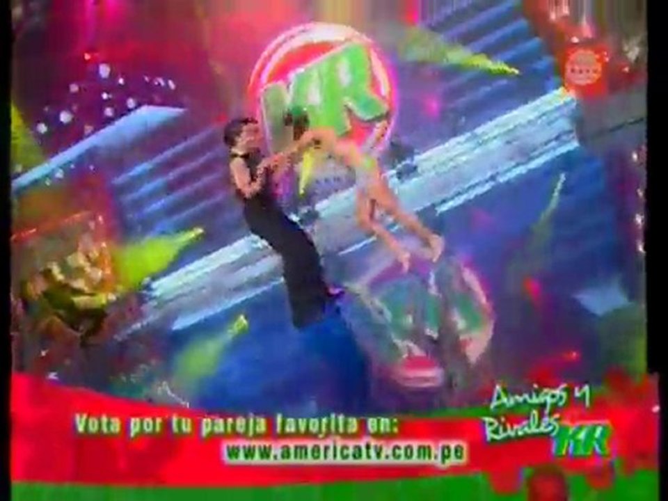 MELISSA LOZA Y CHRISTIAN DOMINGUEZ EN AMIGOS Y RIVALES KR