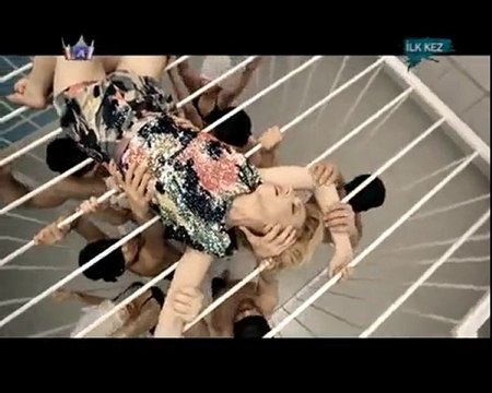 Hande yener Sopa bitanemsohbet.com