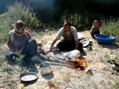 AĞIN POSTASI : İLÇEMİZDE KAYBOLMUŞ BİR MESLEK KALAYCILIK