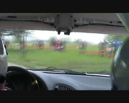 Rallye Ajolais 2010 (Es1) L. POIROT / D. BROT Saxo VTS N2