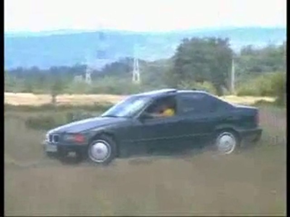 BMW 318i.avi