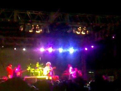 Yeni Türkü - Başka Türlü Bir Şey Benim İstediğim