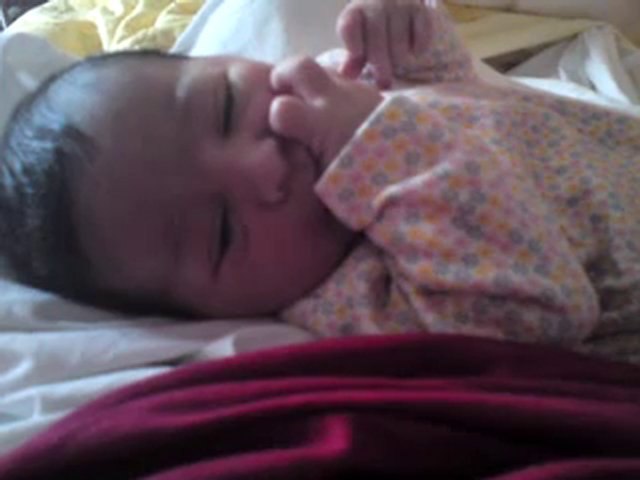 dihia a la naissance elle suce son pouse