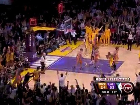 Ron Artest drains a 3-pointer to beat the first-quarter buzz