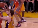 Kobe Bryant dishes out an impressive 13 assists as the Laker