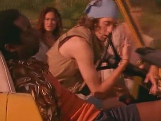 Sydney Fox, 2.05 Un amour à haut risque 3 sur 3