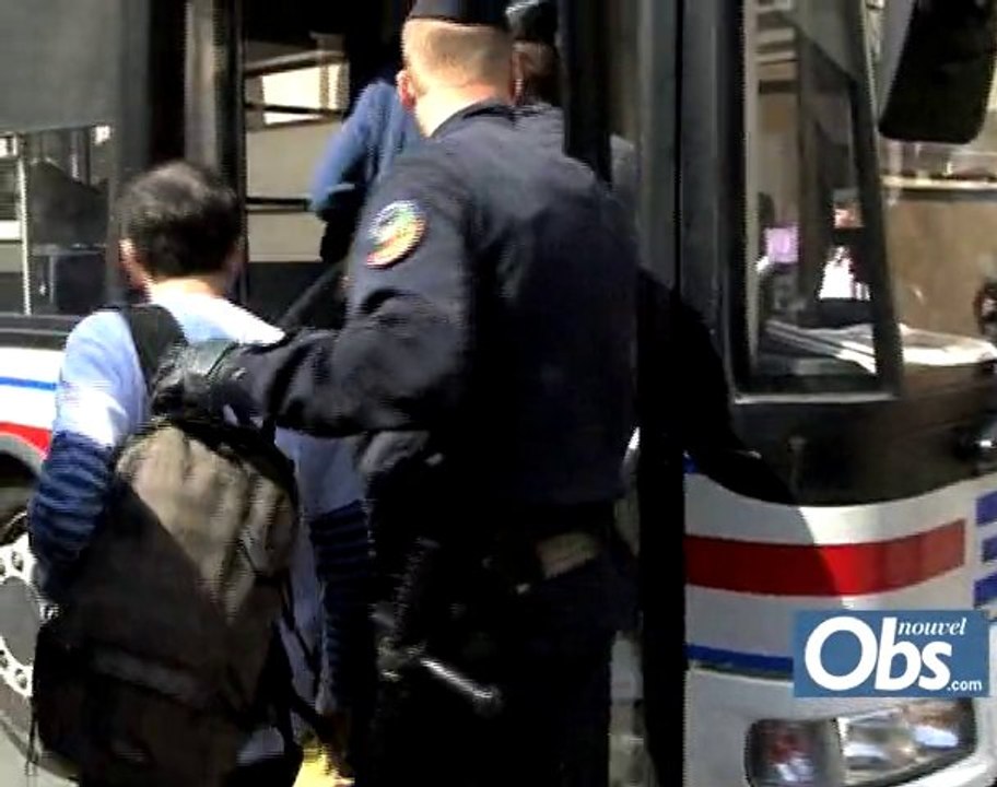 "Pas de bébés à la consigne!" interpellé à 2 pas de l'Elysée