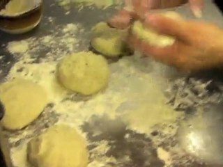 How to make Chorizo and Chicken Empanadas - Chef Dato