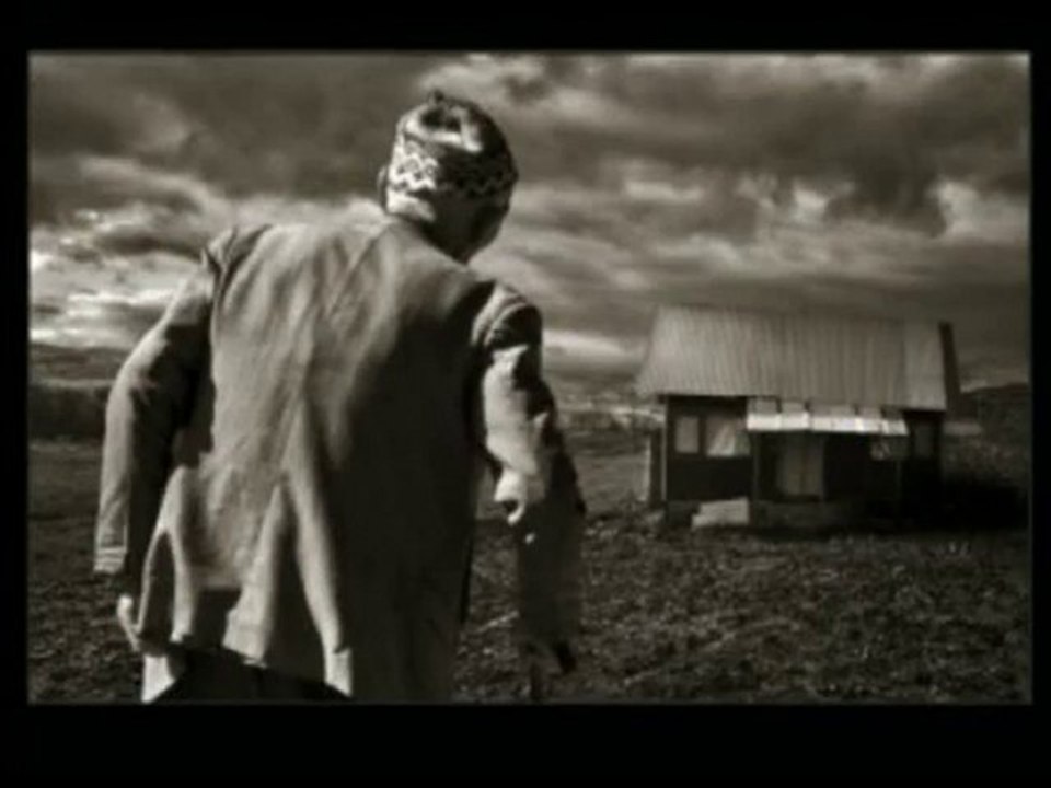 O Mavi Gözlü Bir Devdi-Bir Nazım Hikmet Şiiri