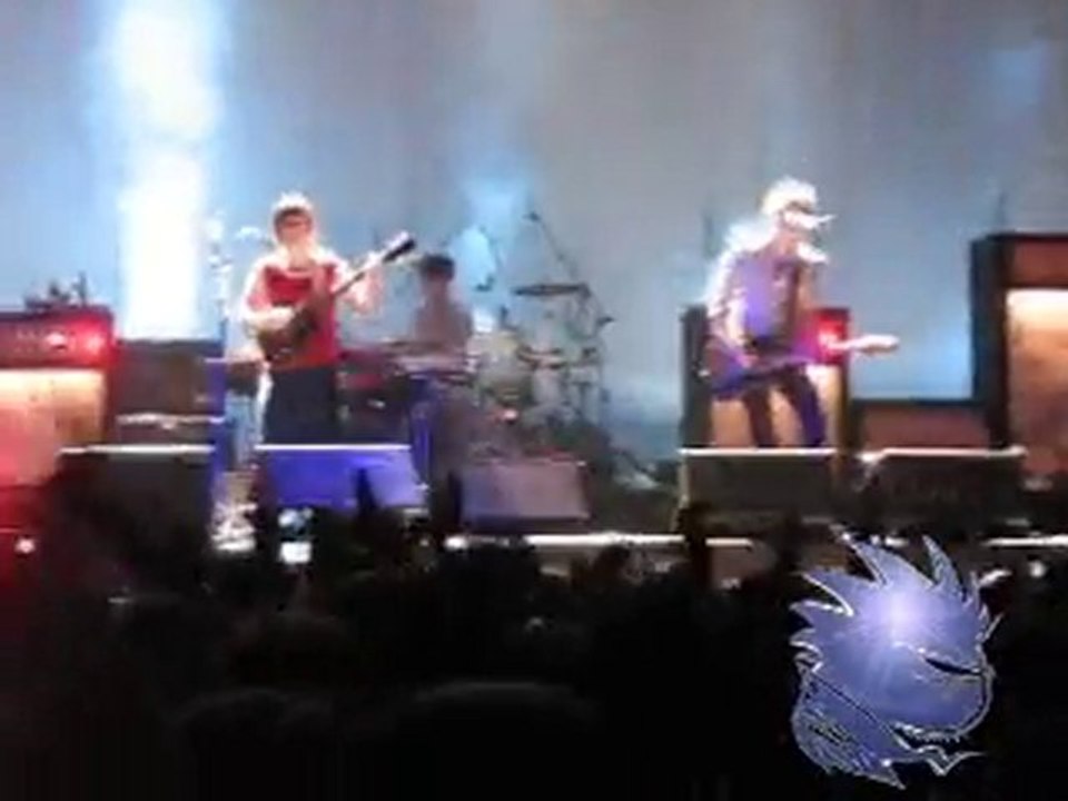 FRANZ FERDINAND-DARTS OF PLEASURE