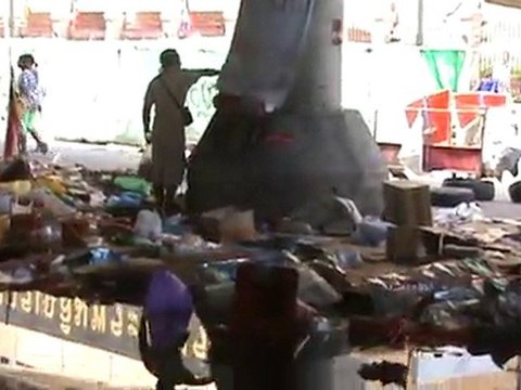 Le camp de manifestation des Chemises Rouges retourne, Centr
