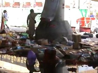 Le camp de manifestation des Chemises Rouges retourne, Centr