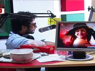 Shahid , Anushka & Chang Promoting 'Badmaash Company'