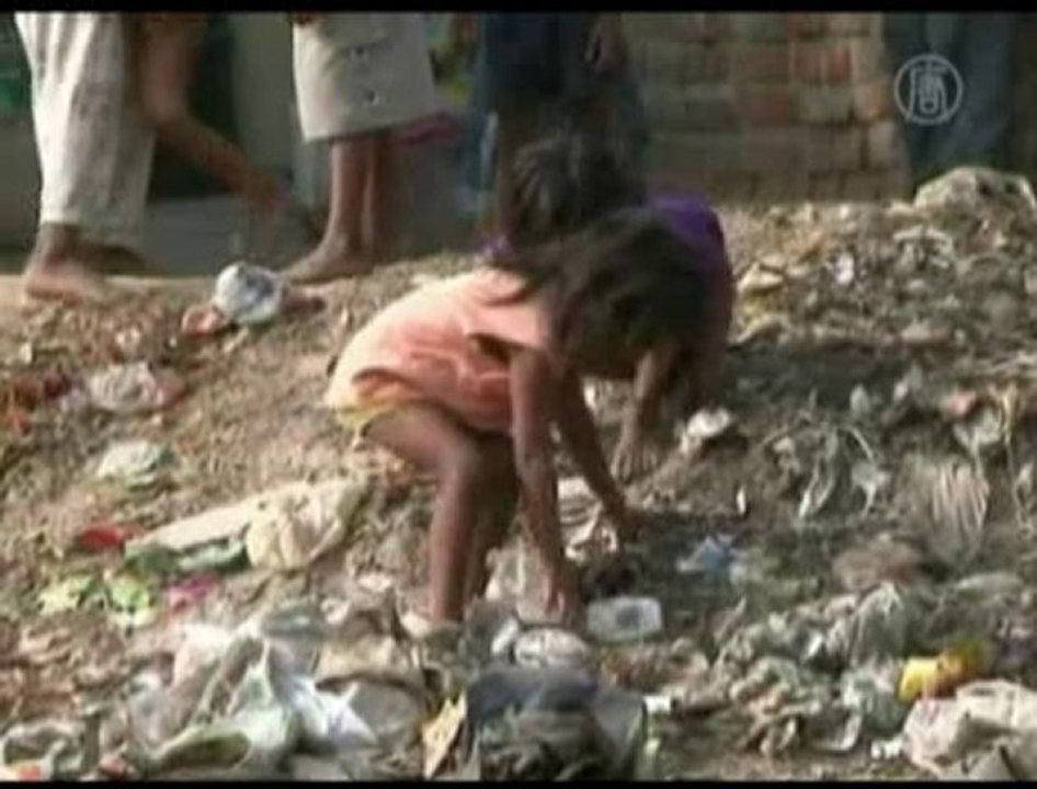 Rampant Poverty Hurts India’s Economic Ambitions