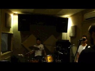 the walkie talkies - I am stupid (ensaio)