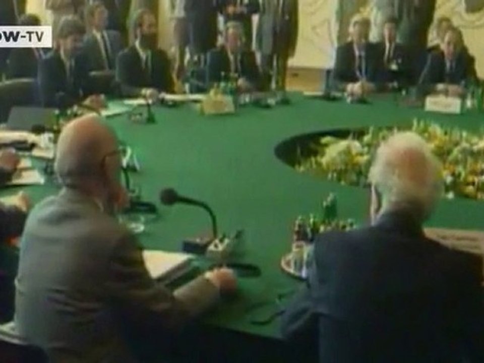 Portrait of Lothar de Maizière | People & Politics