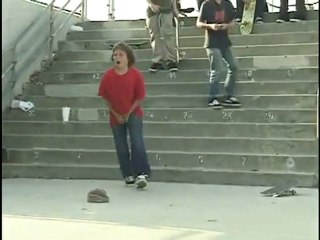 Enorme chute en skate