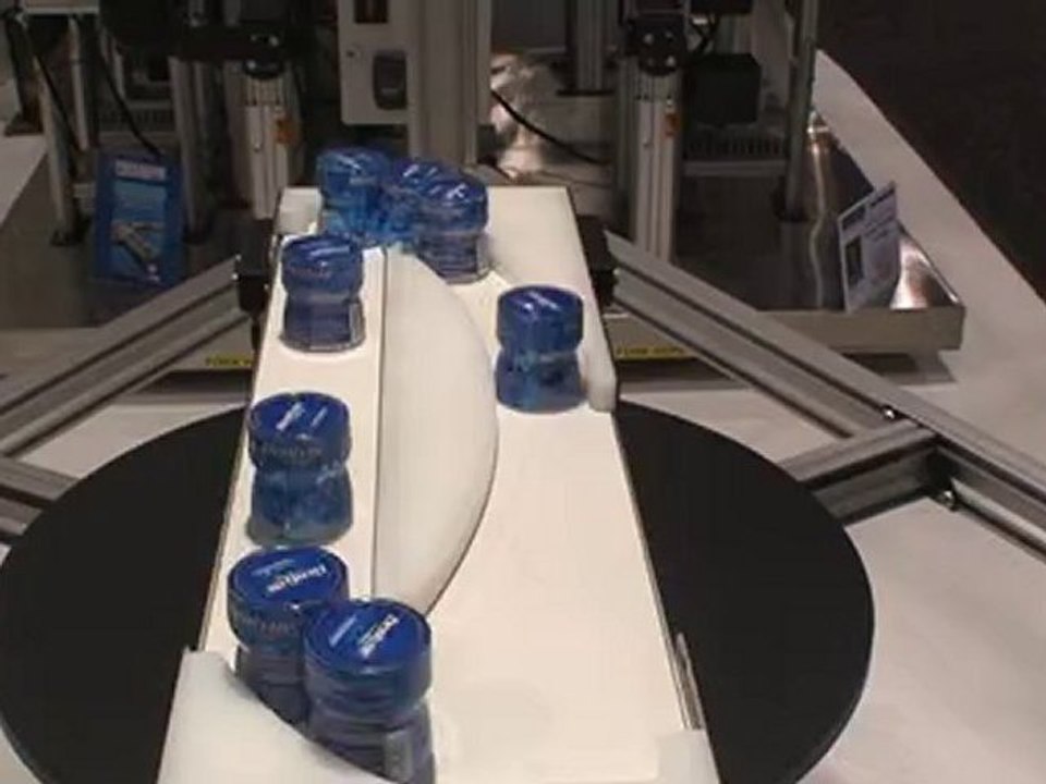 Recirculating parts on two belt conveyors