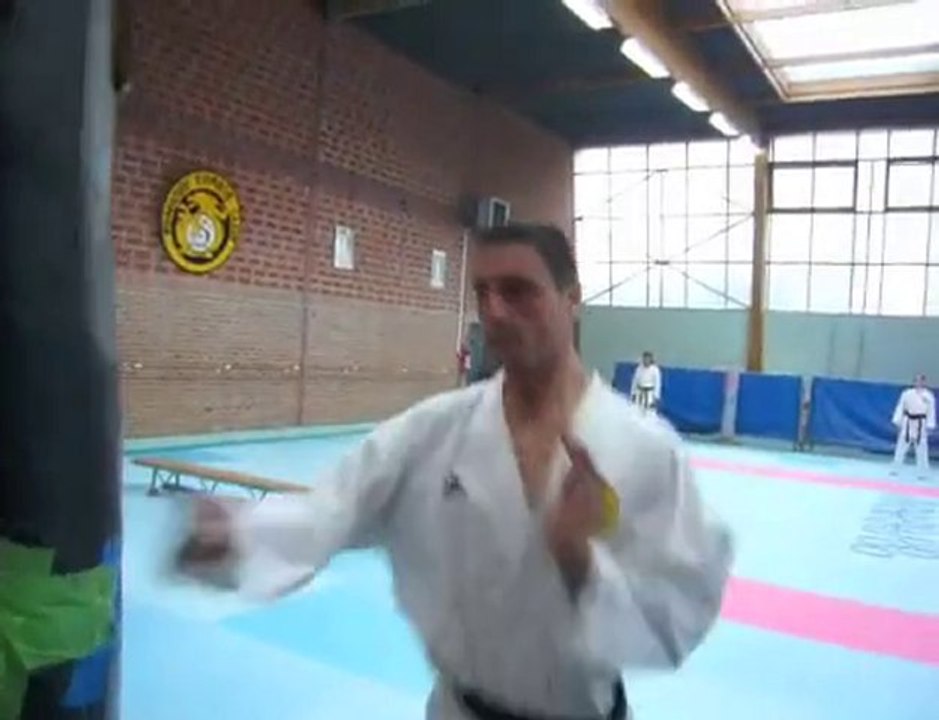 Le karatéka Alban Dobremetz à l'entraînement