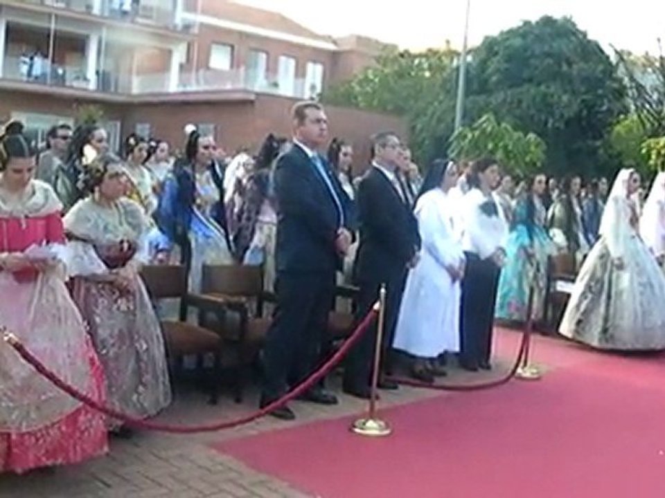 HIMNO  A LA VIRGEN DE LOS DESAMPARADOS EN LA  OFRENDA