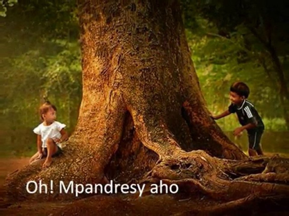 Mpandresy aho - MAMIE KELIN' I JESOSY [HQ] (+paroles)