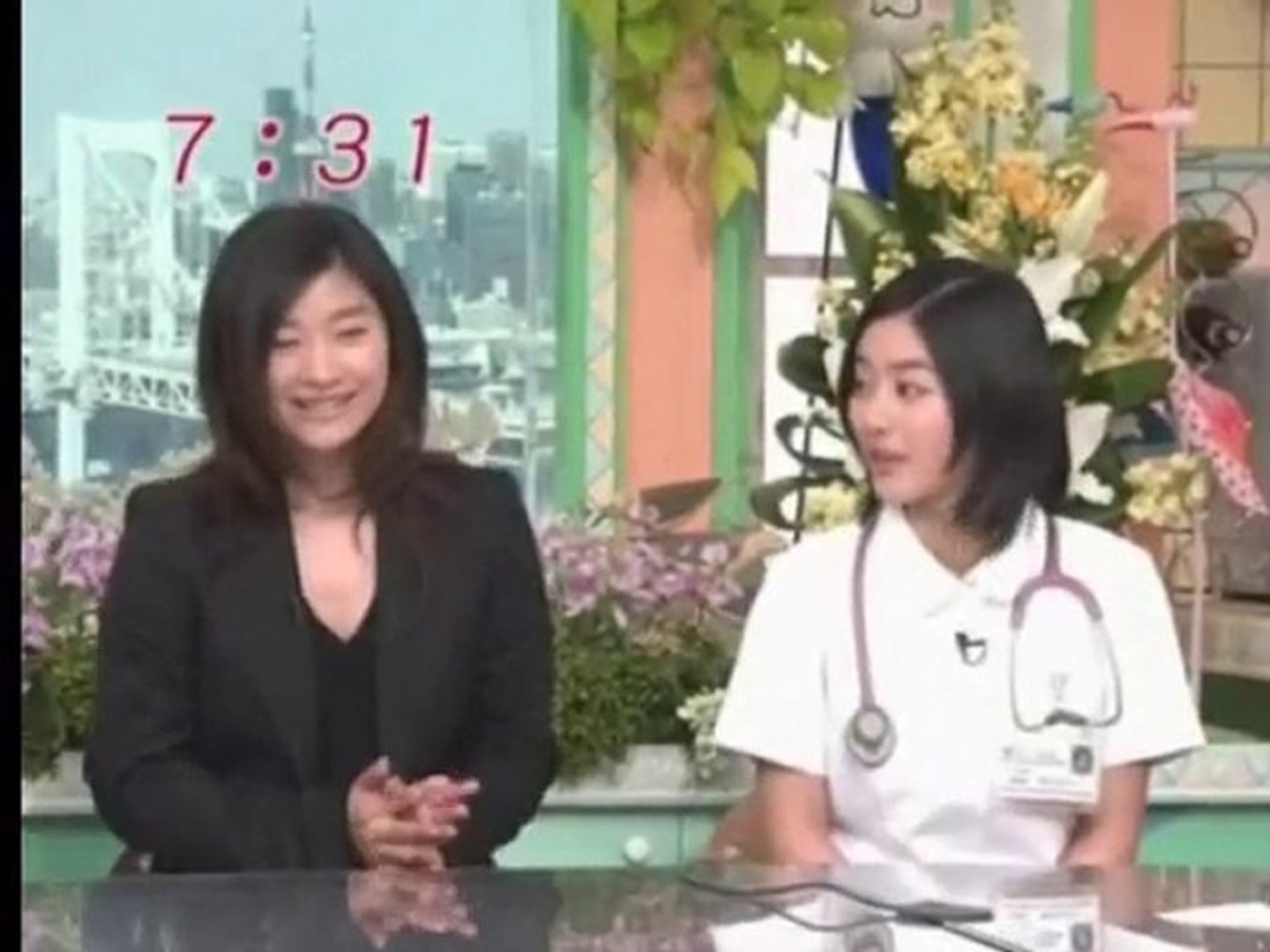 篠原涼子 石原さとみ 生番宣 動画 Dailymotion