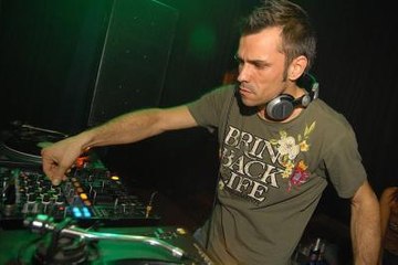 OFFICIAL AFTERMOVIE NOIZE SUPPRESSOR LIVE @ CHERRYMOON 2010