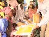 UNICEF Executive Director Anthony Lake visits health outreach centres in Senegal