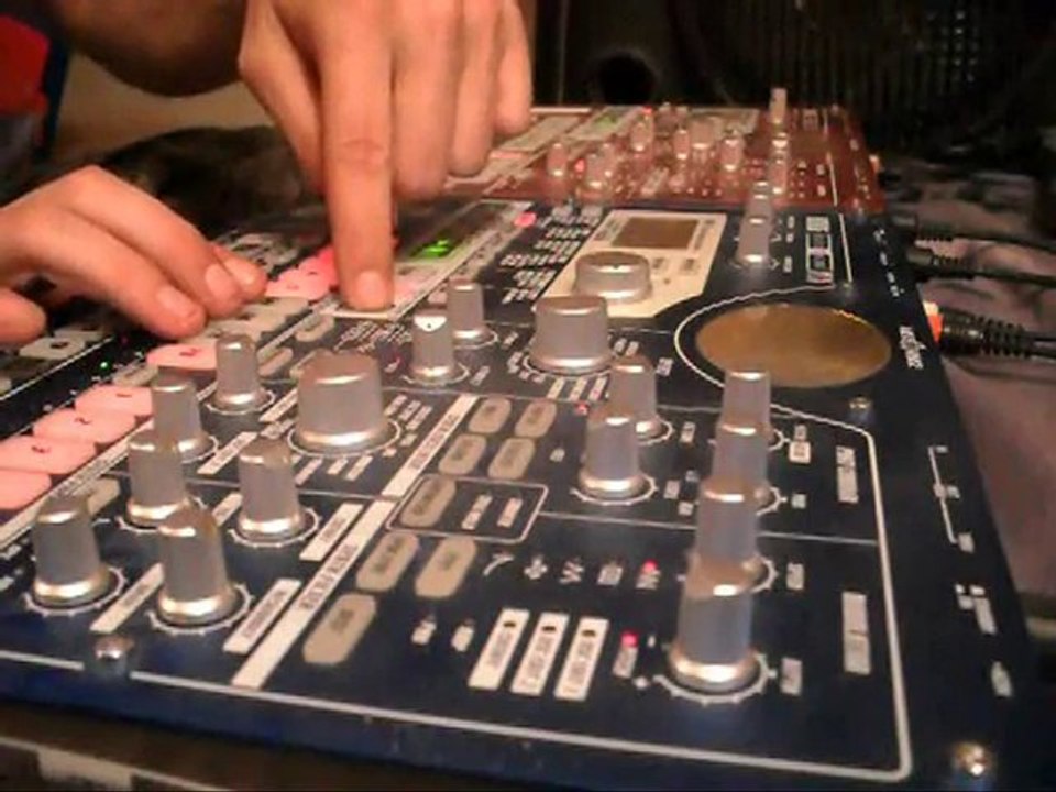 live korg 04 hardtek by mikacore.peau de l'animal