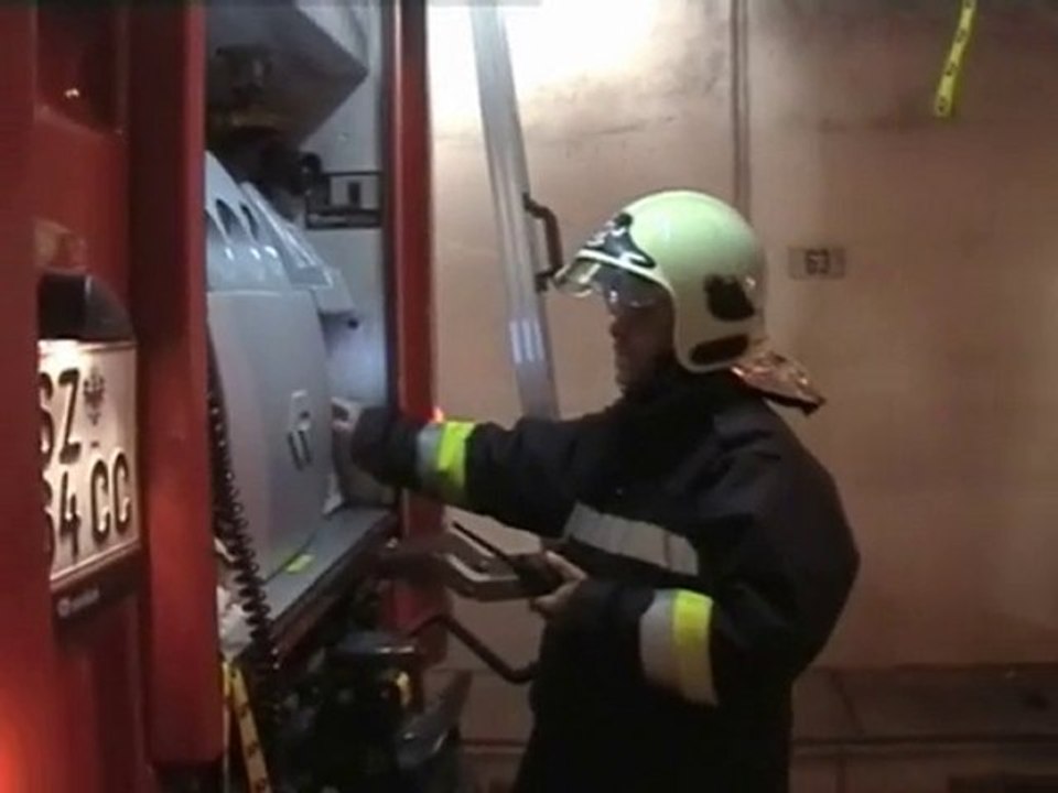 Tunnelübung der Feuerwehren Schlitters und Jenbach 2/2