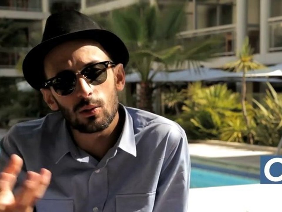 Cannes 2010 : JR explique "Women are heroes" part 3