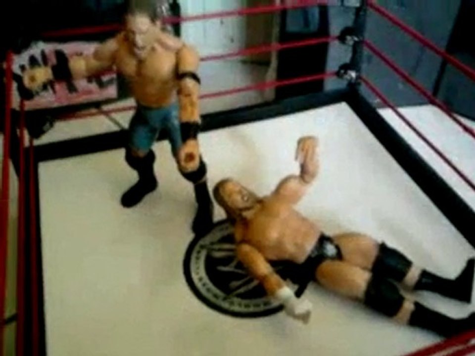 john cena vs triple HHH (WHE)