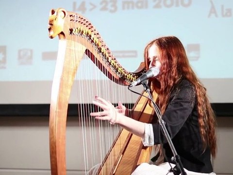 Cécile Corbel pendant la Saint Yves à Tokyo