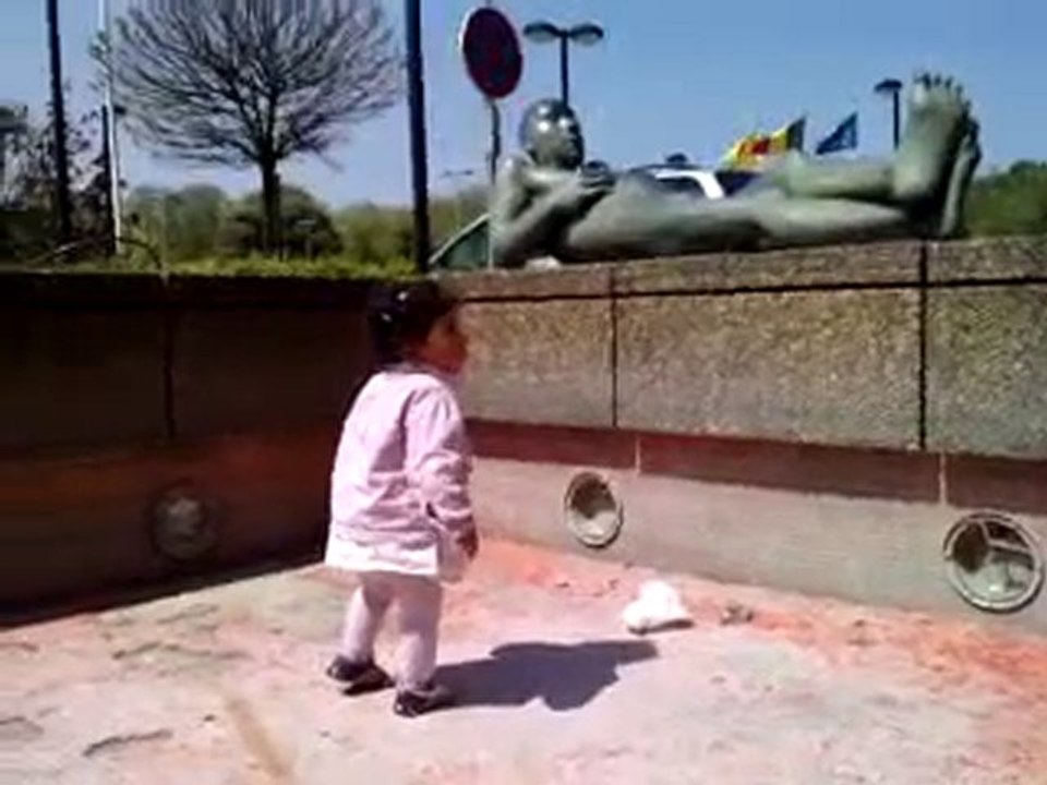 chahdoda dans le bassin des geants a la citadelle