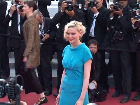 Thai director Weerasethakul takes Palme d'Or at Cannes