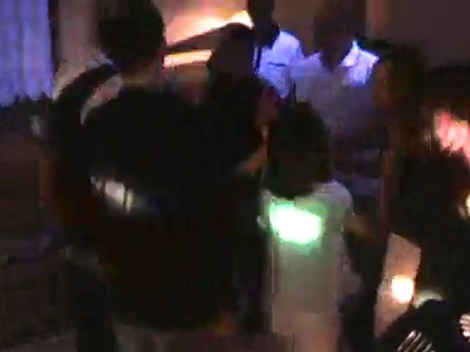 tout le monde danse et jp aussi