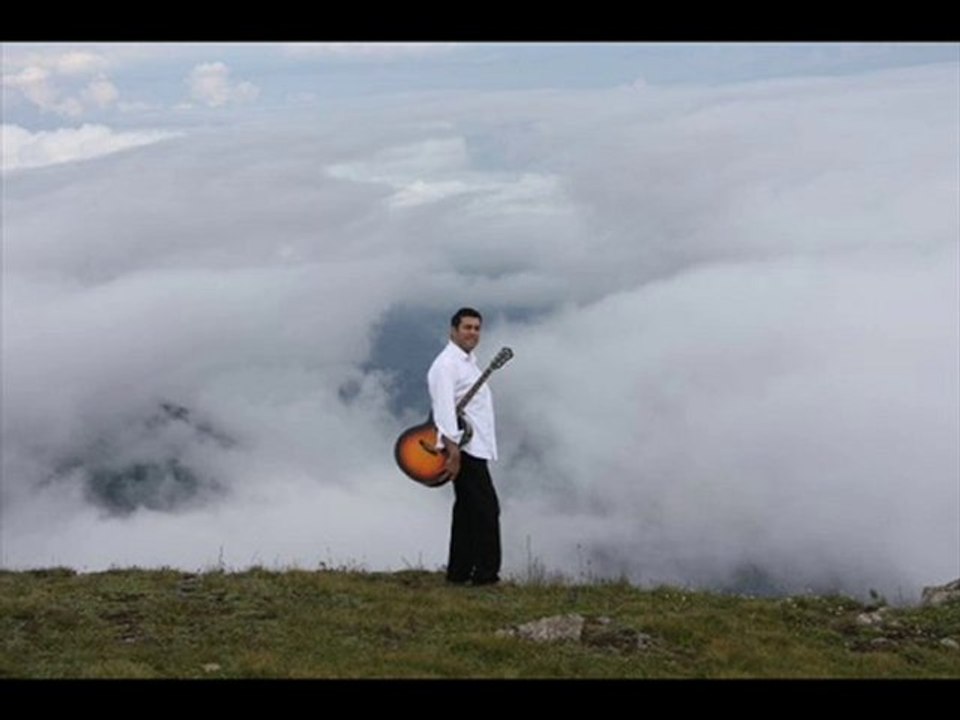 ERGÜN EKŞİ - O YARİM ÇAYA GİDER